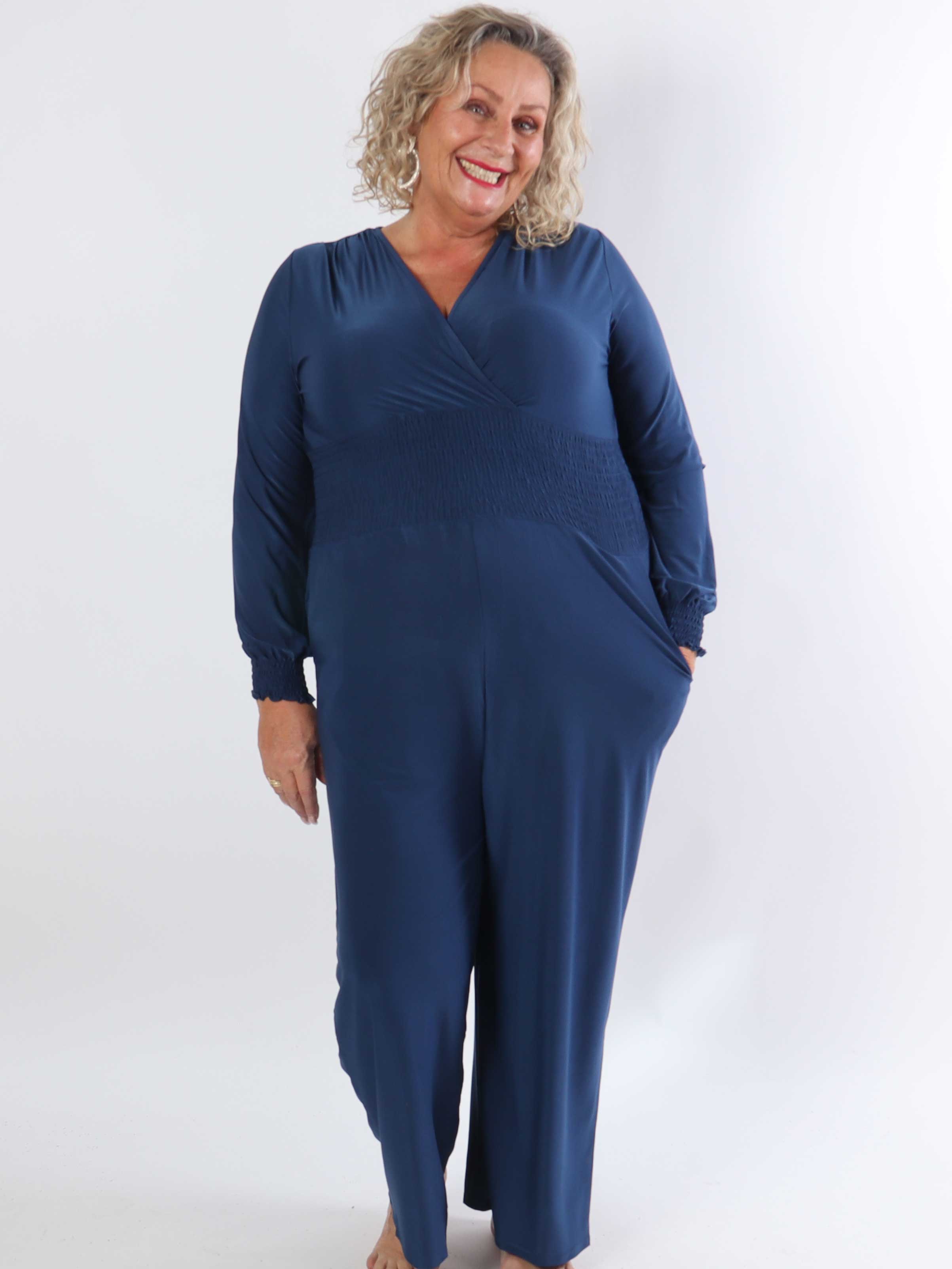 Pams Plain Jumpsuit L/S - Plain elastisk jumpsuit i storlekar